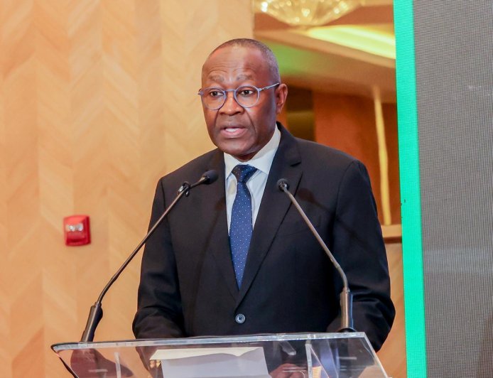 ANSELMO MONTEIRO ENALTECE EMPRESAS QUE “NUNCA FALHARAM COM ANGOLA”