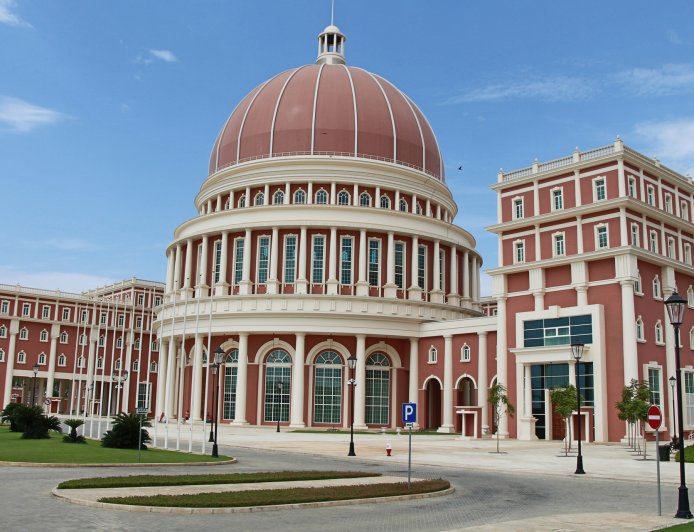 ASSEMBLEIA NACIONAL APROVA NA GLOBALIDADE PROPOSTA DE LEI CONTRA INFORMAÇÕES FALSAS NA INTERNET