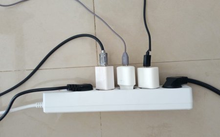MAUS HÁBITOS QUE PODEM ESTAR A DESTRUIR OS CABOS DO SEU TELEMÓVEL