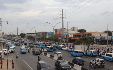 TRÂNSITO INTENSO MARCA INÍCIO DA TARDE DESTA QUARTA-FEIRA EM LUANDA