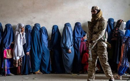 TALIBÃS DETÊM MULHERES POR ALEGADAS VIOLAÇÕES AO CÓDIGO DE VESTUÁRIO