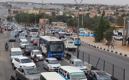 TRÂNSITO INTENSO CONDICIONA CIRCULAÇÃO EM VÁRIAS VIAS DE LUANDA