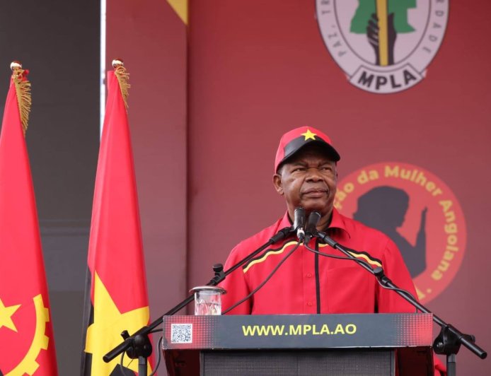 NOVO ESTATUTO DO MPLA RETIRA EXCLUSIVIDADE PRESIDENCIAL NA ESCOLHA DO CANDIDATO ÀS ELEIÇÕES