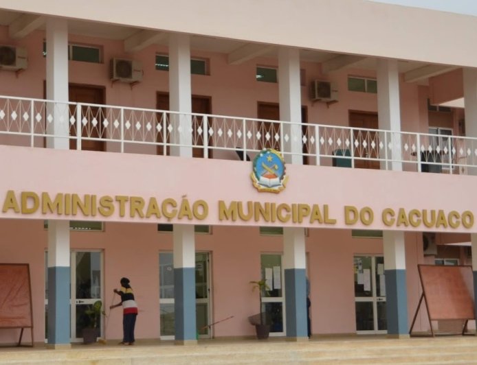 MORADORES DA PEDREIRA EXIGEM MAIS POLICIAMENTO E DENUNCIAM AUMENTO DA CRIMINALIDADE EM CACUACO