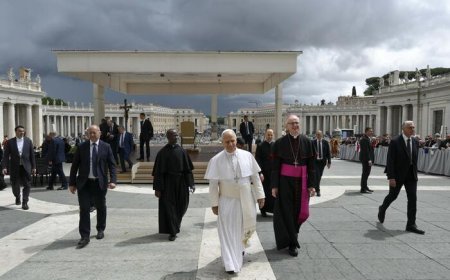 VATICANO DECRETA EXCOMUNHÃO DOS BISPOS LEFEBVRIANOS APÓS CONSAGRAÇÕES EPISCOPAIS SEM AUTORIZAÇÃO DO PAPA