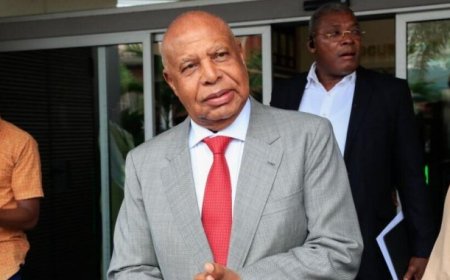 SUBCOMISSÃO DO MPLA ANULA CANDIDATURA DE HIGINO CARNEIRO