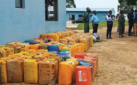 POLÍCIA DESMANTELA 19 PONTOS ILEGAIS DE VENDA DE COMBUSTÍVEL NOS GAMBOS