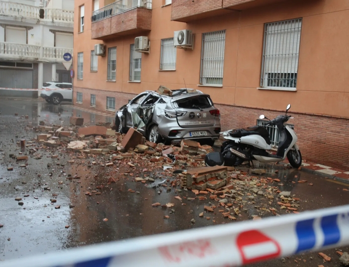 TRÊS SISMOS ATINGEM GRANADA E PROVOCAM FERIDOS E DANOS EM ESPANHA