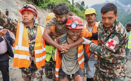 NOVE DIAS SOB A LAMA: DOIS TRABALHADORES SÃO RESGATADOS VIVOS NO NEPAL