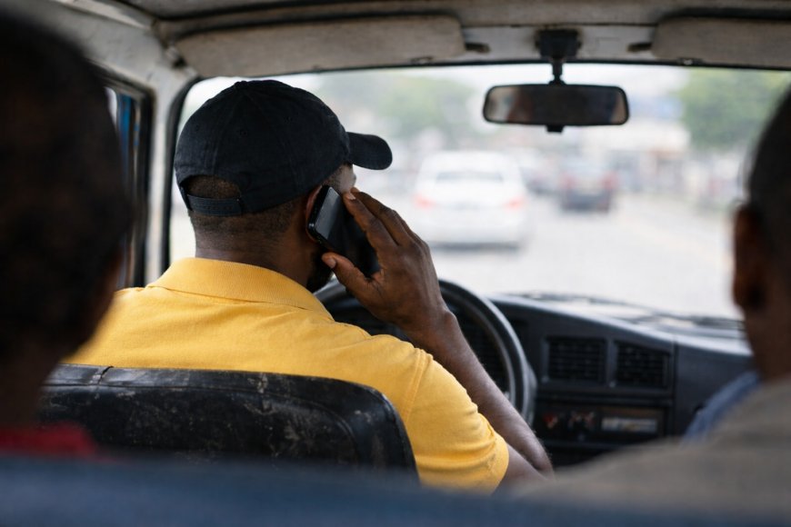 TELEMÓVEL AO VOLANTE: UMA IMPRUDÊNCIA QUE MATA EM SILÊNCIO