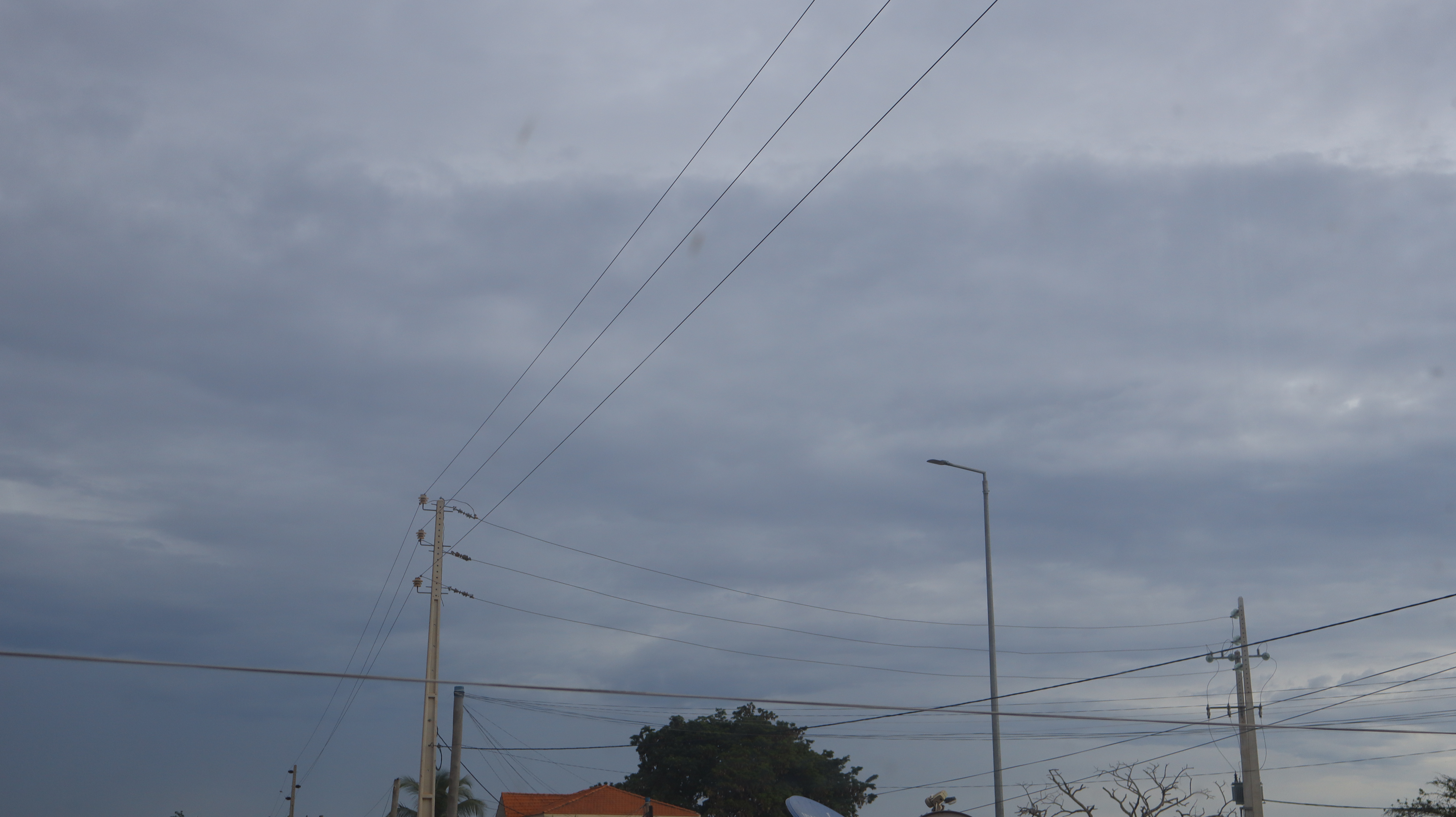 QUANDO O FUTURO TRANSFORMA A NOITE EM DIA