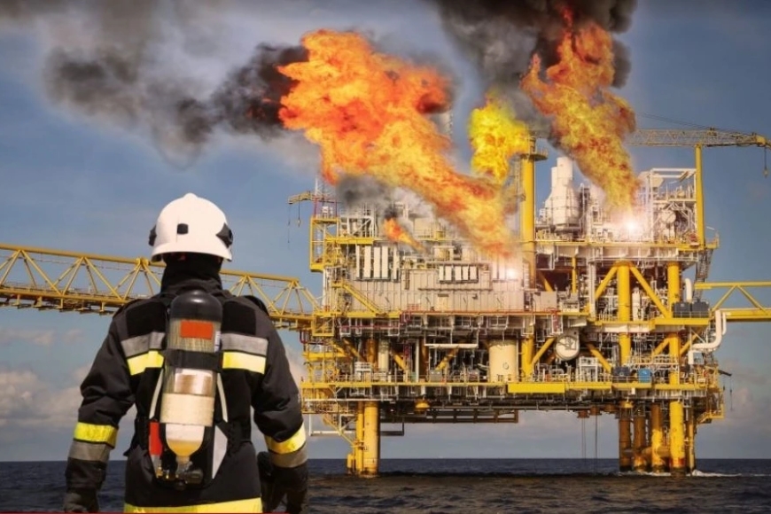 MERCADO PETROLÍFERO REAGE COM QUEDA APÓS SINAIS DE DIÁLOGO ENTRE EUA E IRÃO