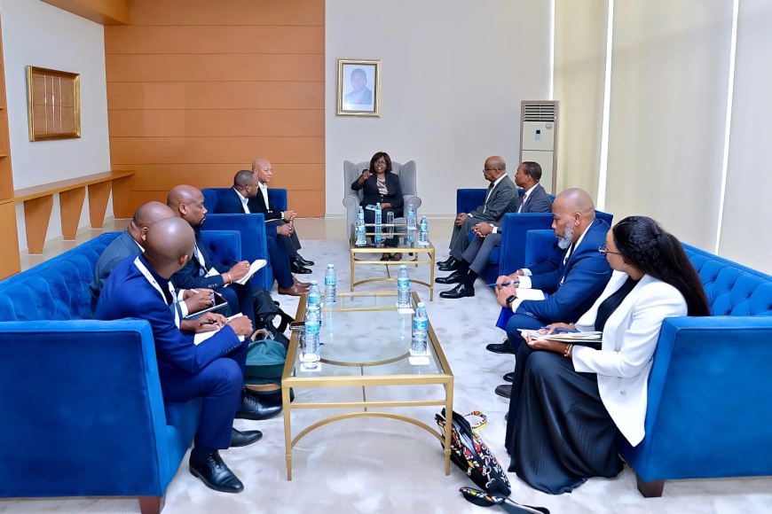 ANGOLA E MOÇAMBIQUE APROFUNDAM COOPERAÇÃO NA FORMAÇÃO EM SAÚDE