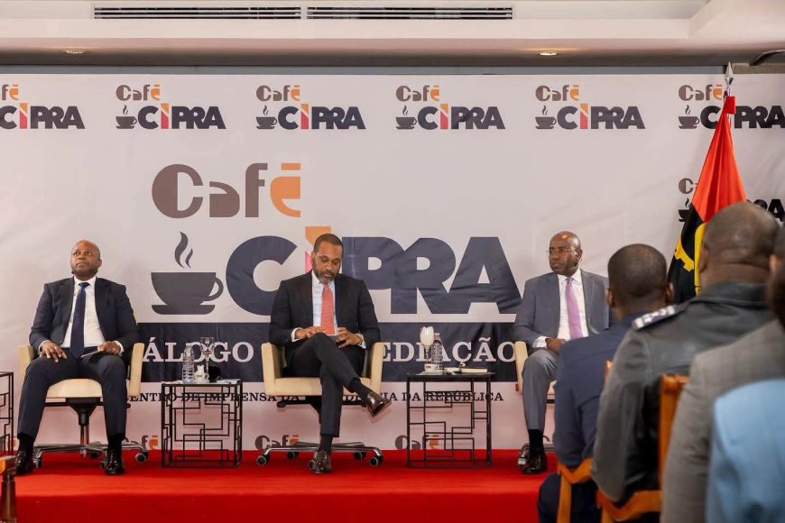 MINISTRO PROÍBE CONSERVADORES DE PARTICIPAREM EM FESTAS DE CASAMENTO QUE CELEBRAM