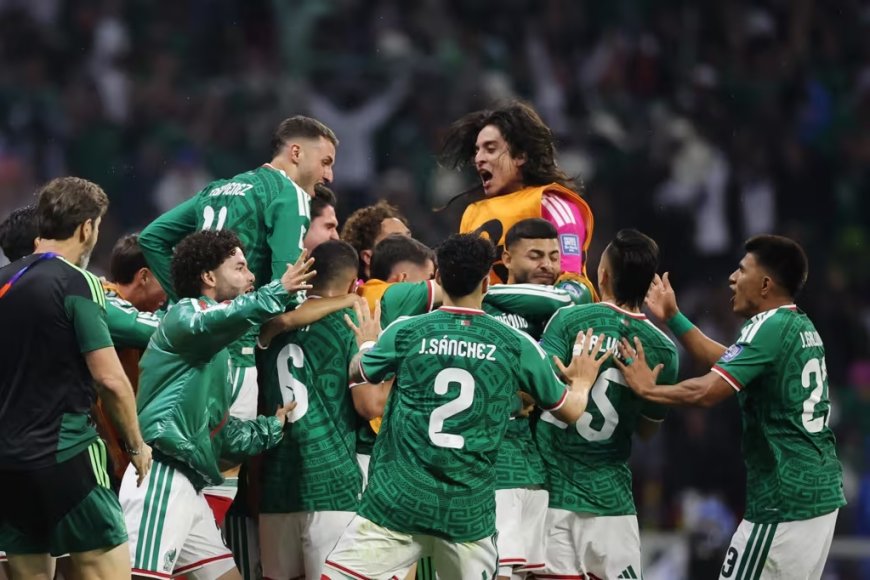 MÉXICO VENCE EQUADOR COM DOIS GOLAÇOS E AVANÇA OS OITAVOS DA COPA DO MUNDO