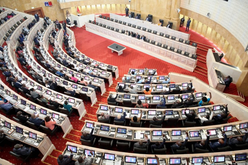 DEPUTADOS DISCUTEM NOVO CÓDIGO DO IMPOSTO SOBRE O RENDIMENTO DAS PESSOAS SINGULARES