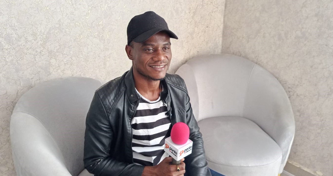 DRAMATURGO ASSEGURA QUE É POSSÍVEL VIVER DO TEATRO EM ANGOLA