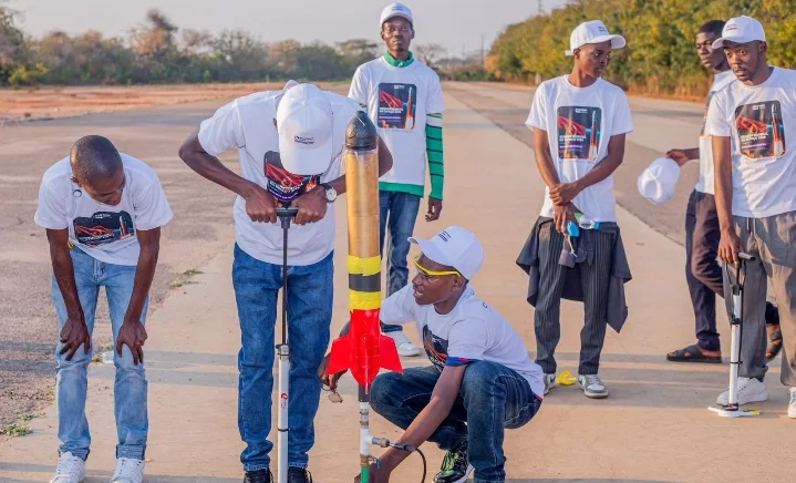 ANGOLA GANHA PROJECÇÃO INTERNACIONAL COM COMPETIÇÃO DE FOGUETES