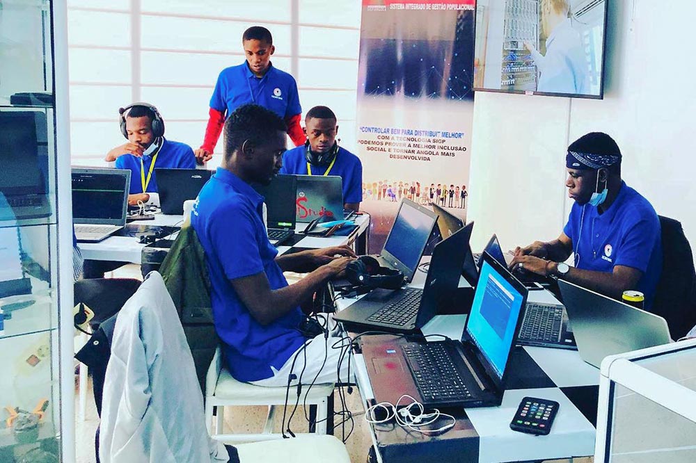 ANGOLA PREPARA NOVA GERAÇÃO DE ESPECIALISTAS EM TECNOLOGIA ESPACIAL NAS UNIVERSIDADES