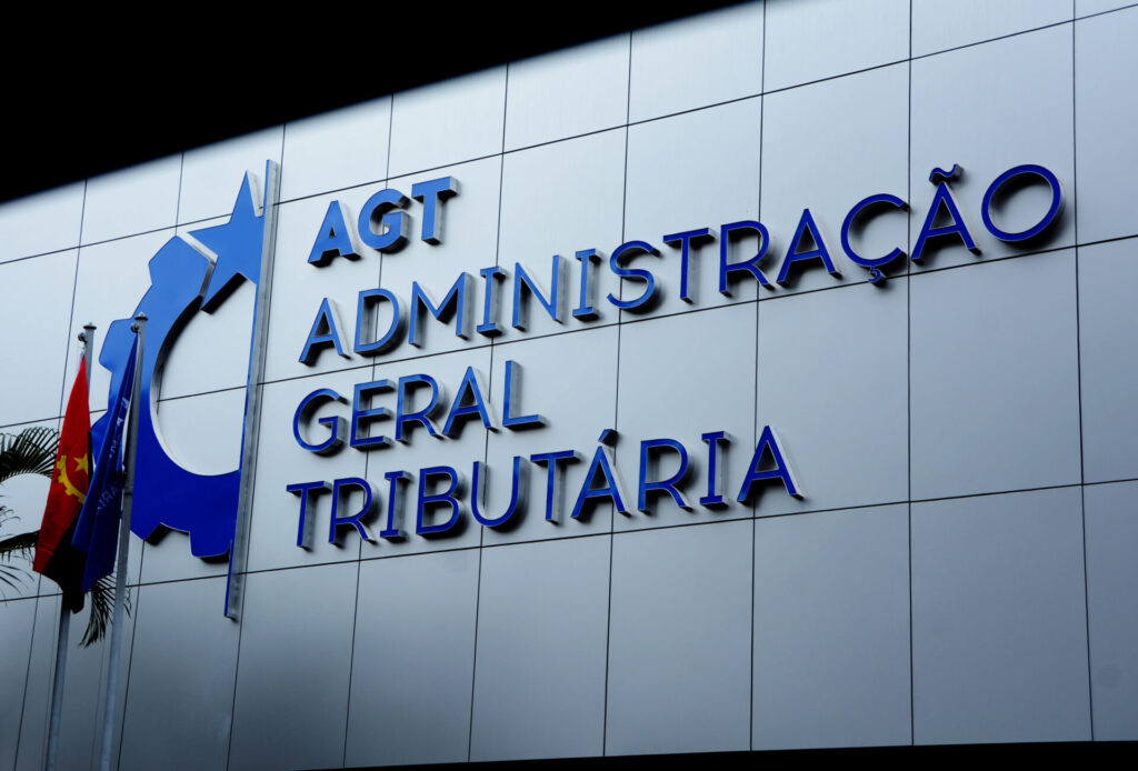 ANGOLA PREPARA ENTRADA EM VIGOR DO IRPS E IRPC EM 2027