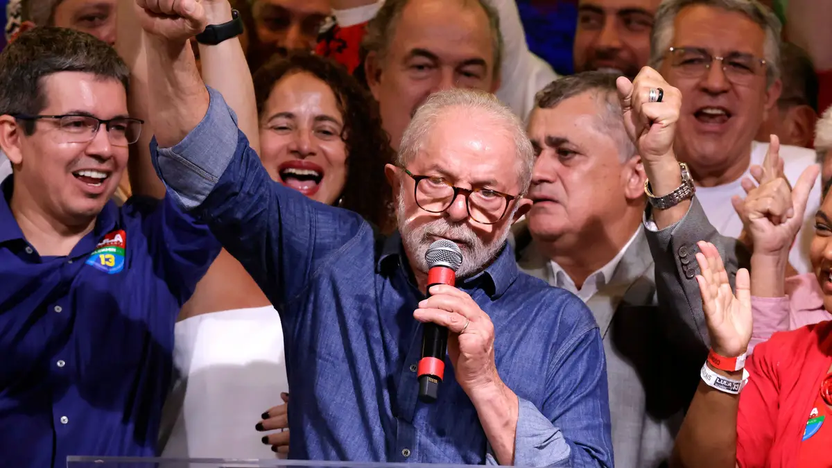 LULA PROMETE REVOLUCIONAR COMUNICAÇÃO DIGITAL E FAZER O MELHOR GOVERNO DA SUA VIDA