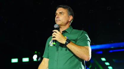 FLÁVIO BOLSONARO CHEGA AOS ESTADOS UNIDOS