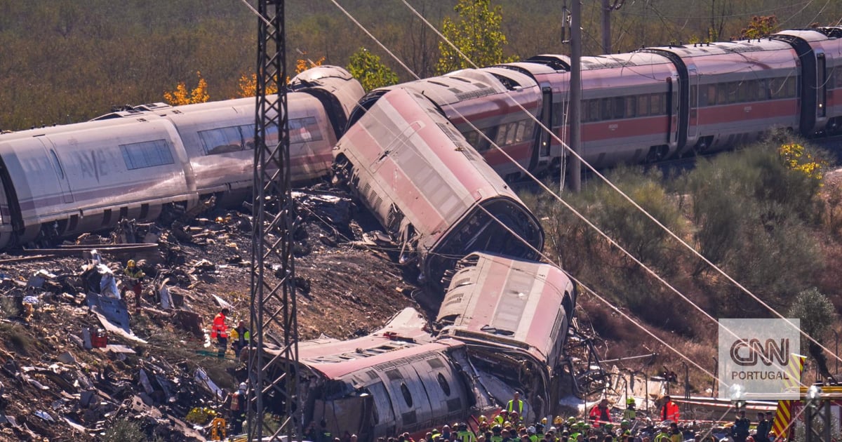 TRAGÉDIA FERROVIÁRIA EM ESPANHA JÁ FEZ 69 MORTOS E BUSCAS PODEM REVELAR NOVAS VÍTIMAS